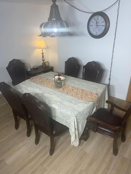 4 Bedroom Home-Casino-State Farm Stadium Only 2 Miles Глендейл Екстериор снимка